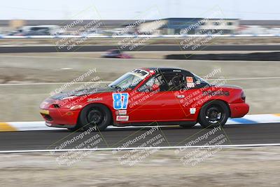 media/Jan-25-2025-CalClub SCCA (Sat) [[03c98a249e]]/Race 4/